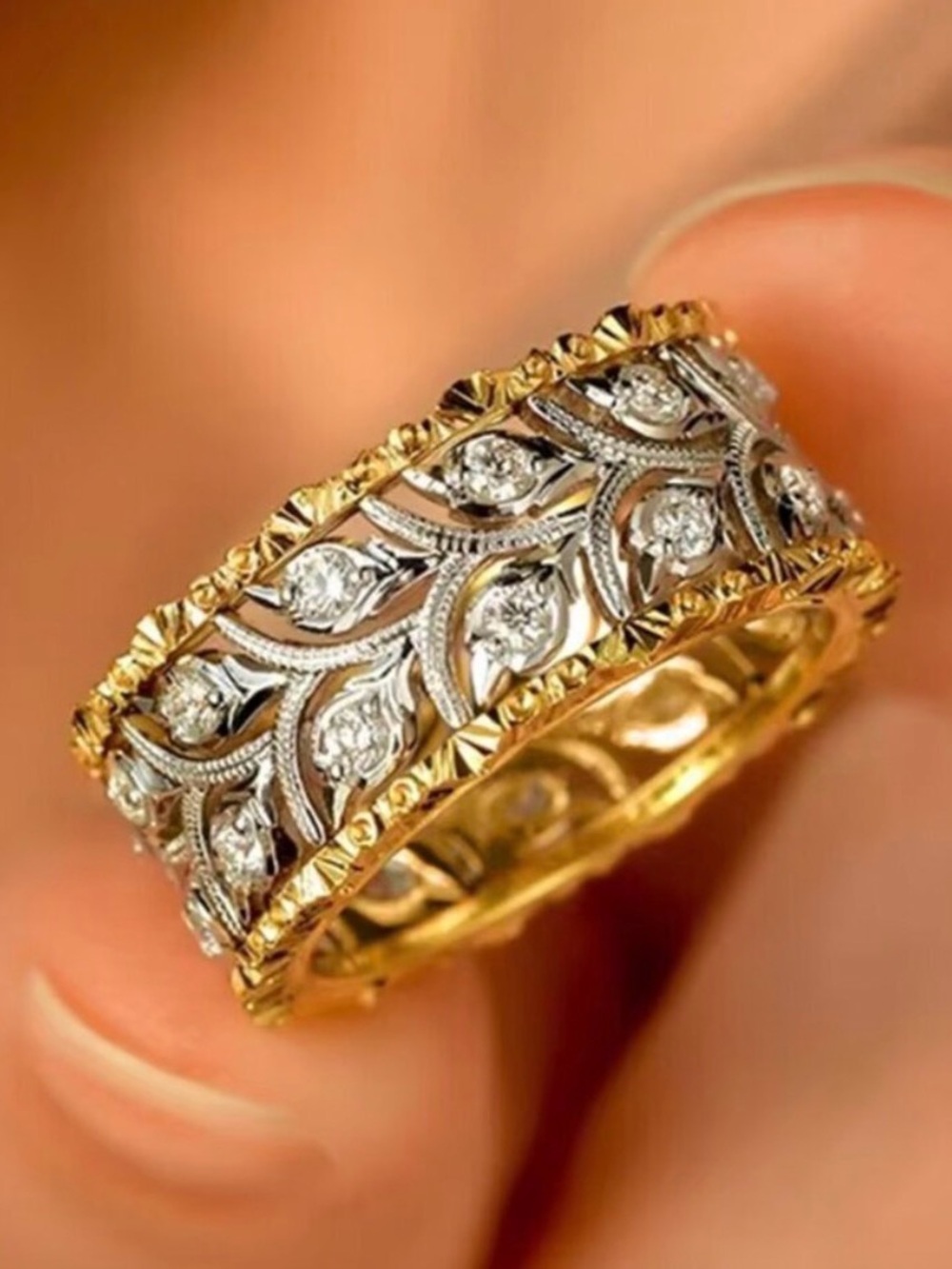 NEW 18k White and Yellow Gold Diamond Ring Two Tone Ring
Band